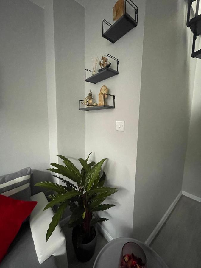 Unique Duplex Apartment Free Parking Free Wi-Fi 6 Minutes From Leeds City Centre Exterior photo